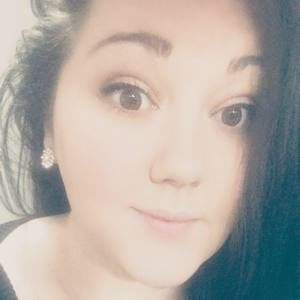 Meet your Posher, Dee